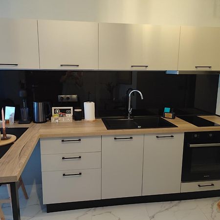 Mary'S Apartment Alexandroupoli Bagian luar foto
