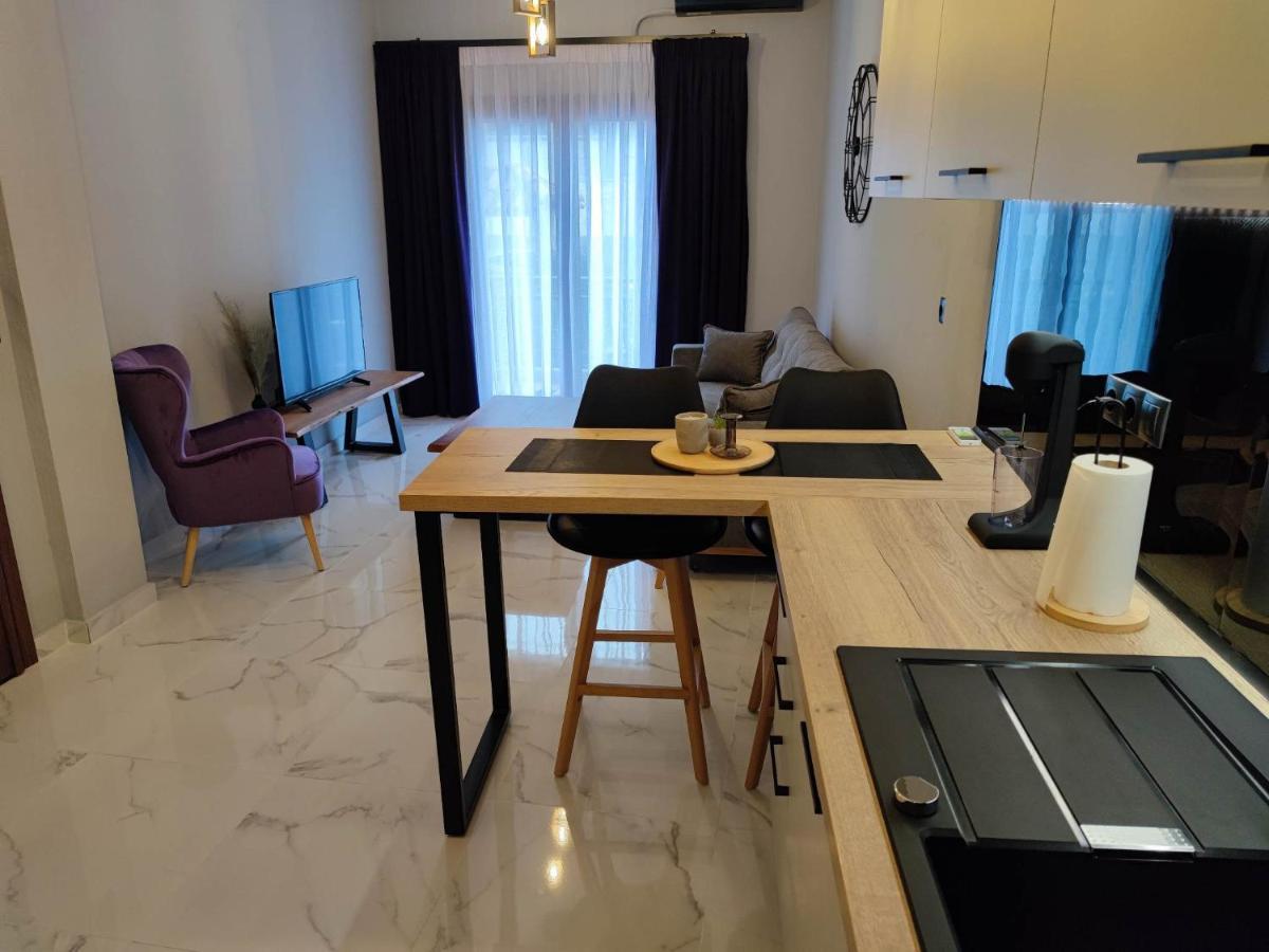 Mary'S Apartment Alexandroupoli Bagian luar foto
